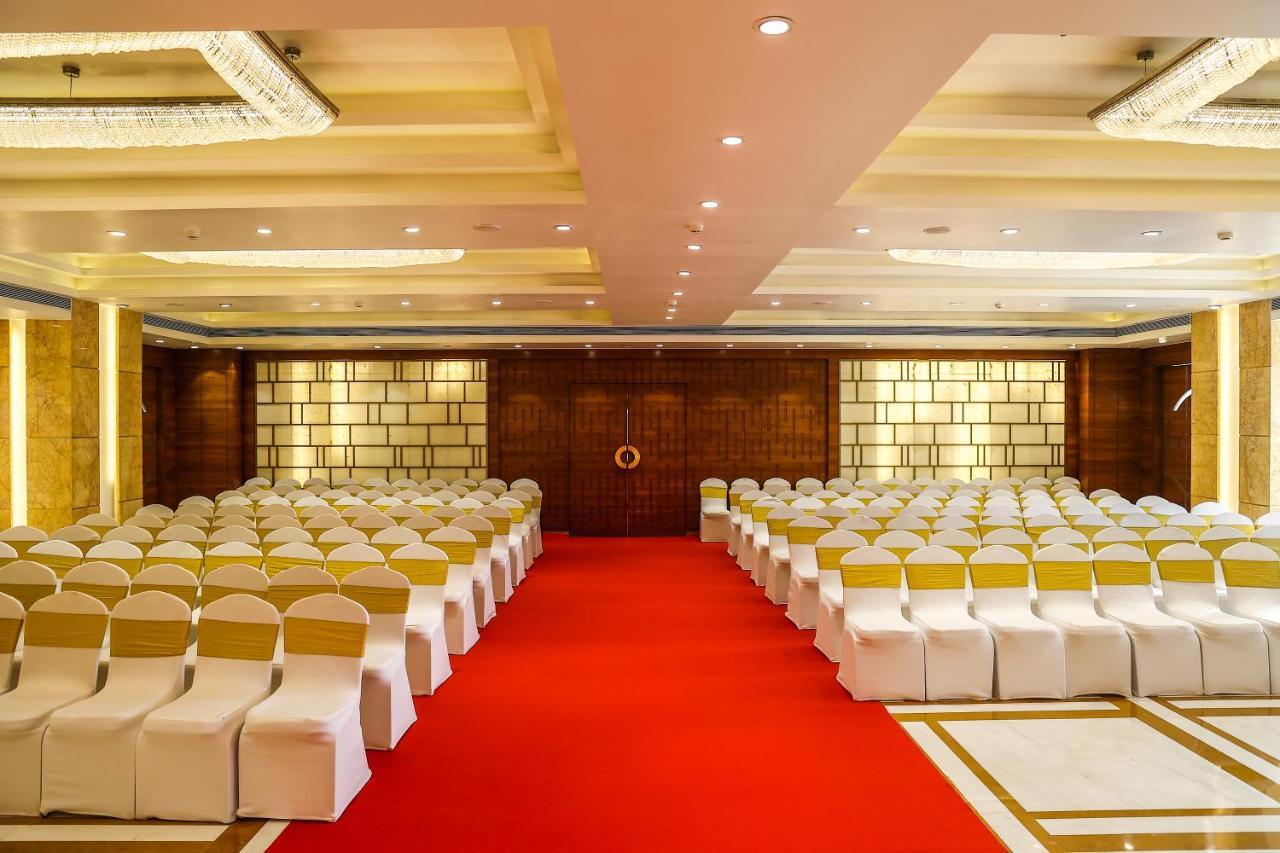 מומביי Krishna Palace Hotel מראה חיצוני תמונה