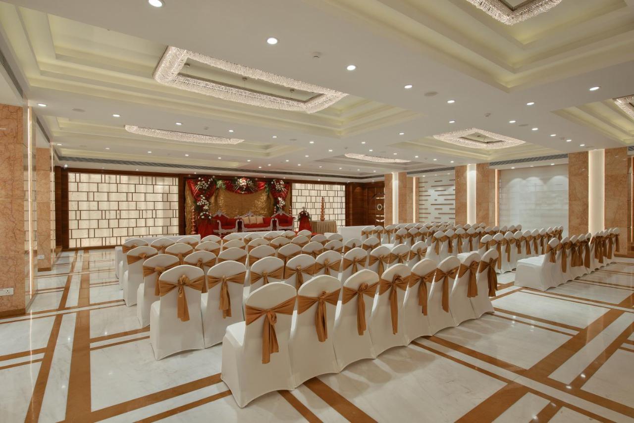 מומביי Krishna Palace Hotel מראה חיצוני תמונה