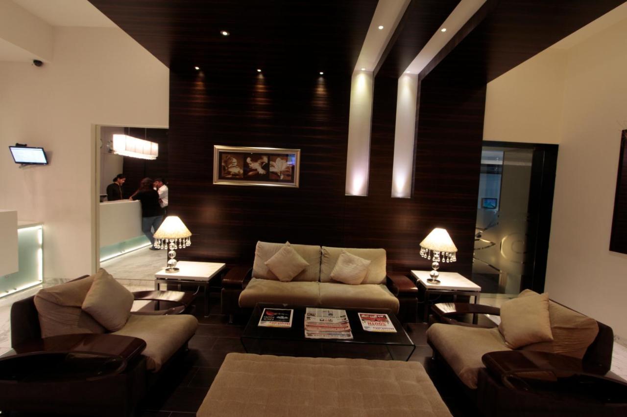 מומביי Krishna Palace Hotel מראה חיצוני תמונה